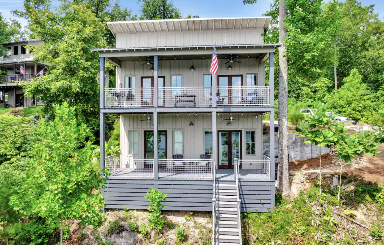 Smith Lake Rental Homes 